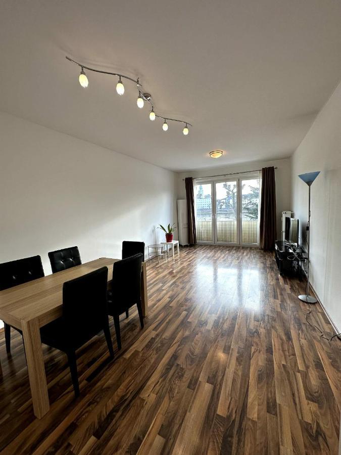 Willy Studio Apartment Frankfurt فرانكفورت المظهر الخارجي الصورة